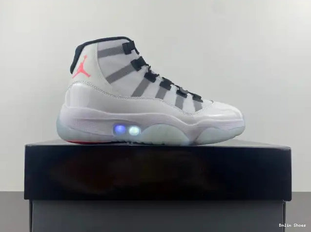 Bmlin White Air (CN Adapt Plug) DD3522-100 Jordan 11 0626